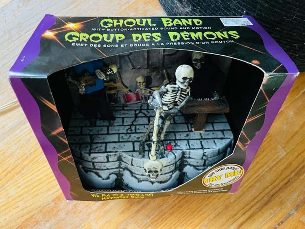 NEW/MINT Vintage 2000 Paper Magic Group Animated Halloween Skeleton Ghoul Band